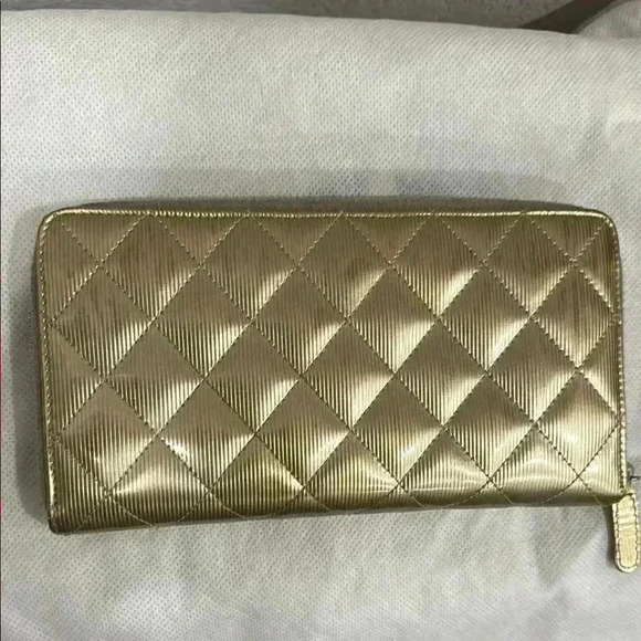Chanel Gold Women's Wallet - Picture 3 of 14